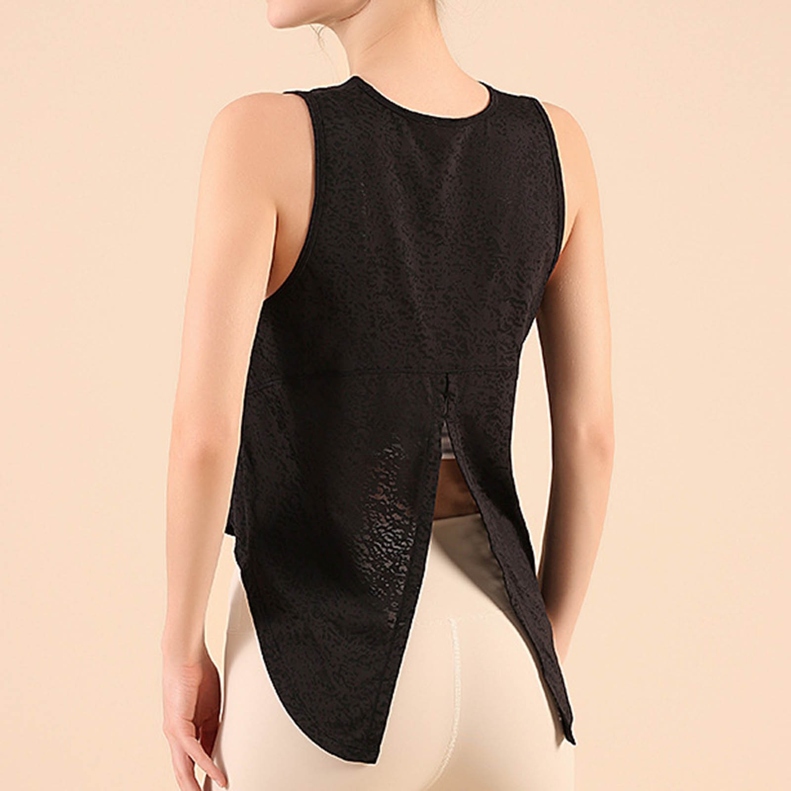 thumbnail image 3 of Camiseta de manga corta y cuello redondo para mujer - Poliéster ligero - Informal para deportes y uso diario, 3 of 5
